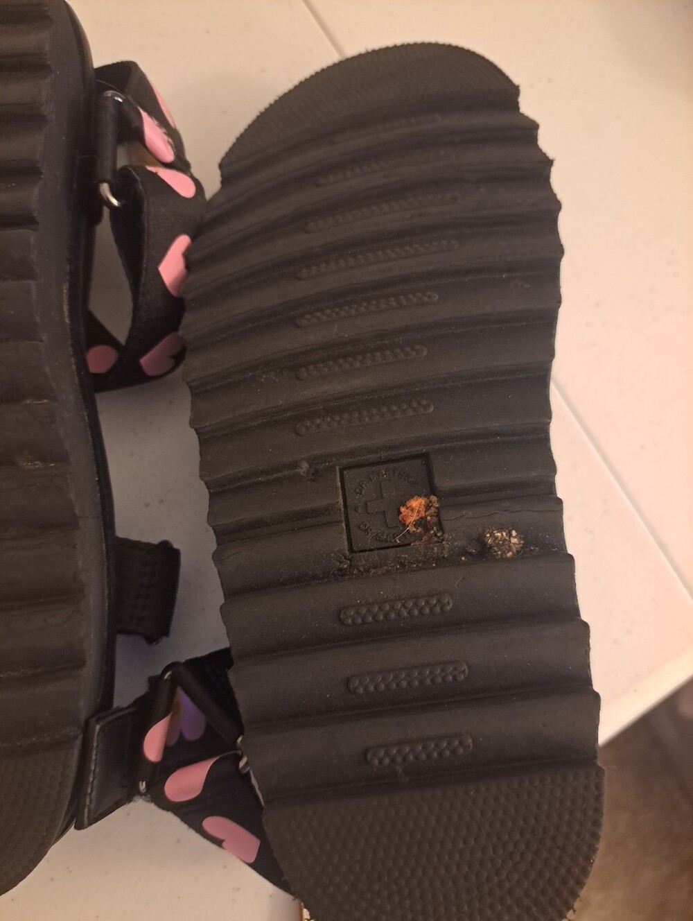 Dr Martens Lazy Oaf Wedge Sandals Pink Hearts 7 - Picture 6 of 6